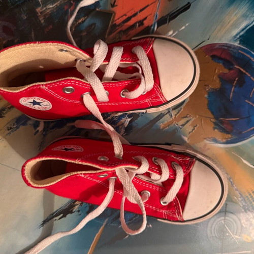 Converse All Star kids size 25 like new, red boots