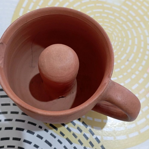 Pythagoras cup used, clay vessel with fill limit