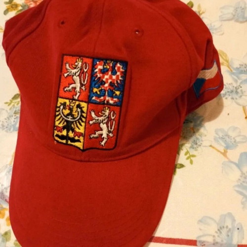 Hat Prague Czech Republic like new, red
