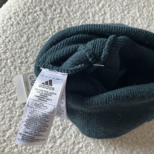 Adidas beanie new dark green one size