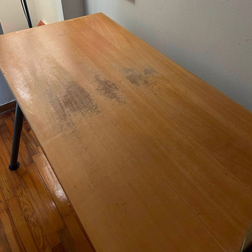 Architect desk with adjustable height legs
