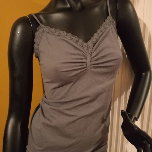 Miss Etam sleeveless top XL with adjustable straps and elastic lace, grey