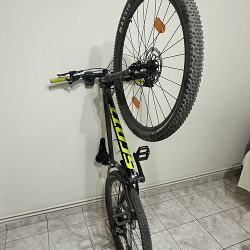 Mountain bike like new