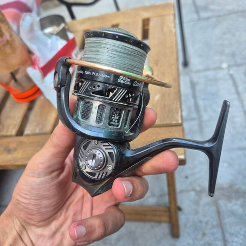 Abu Garcia 2500s carbon spinning reel