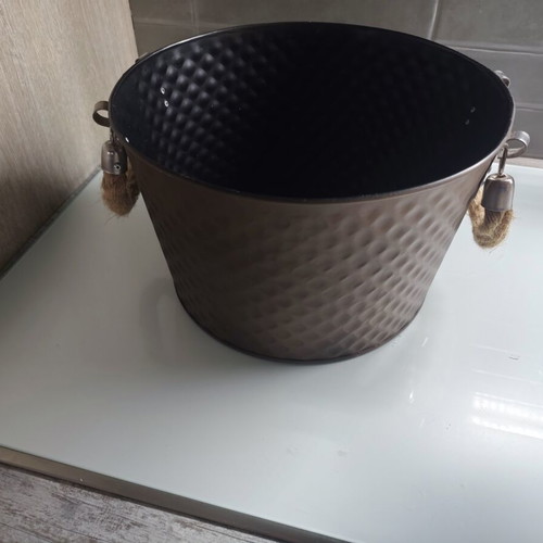 Metallic champagne bucket ice bucket like new