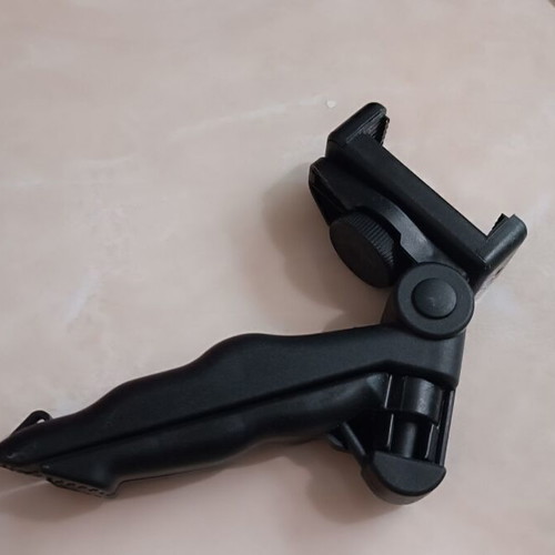 Foldable tripod for smartphone new