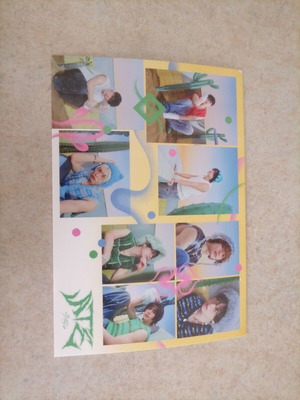 Mini poster from ate skz like new