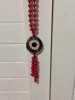 Necklace used, long, red
