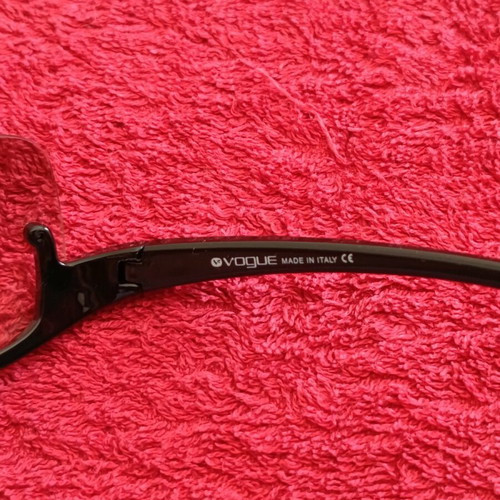 Vogue RAJ1598AA women's sunglasses like new, black with gray lens