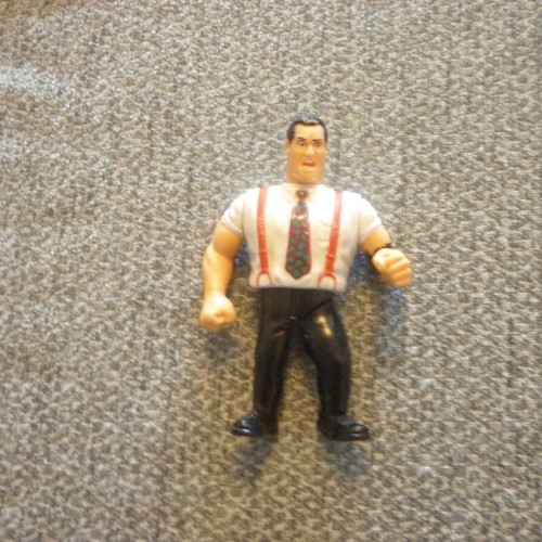 IRS φιγούρα WWF Hasbro μεταχειρισμένη με λειτουργική κίνηση