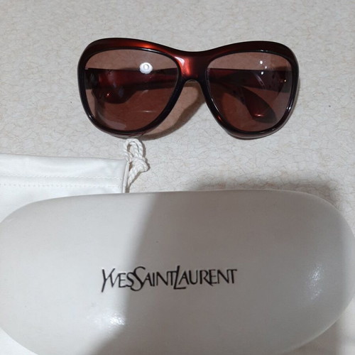 Yves Saint Laurent Vintage Sunglasses 2001 like new