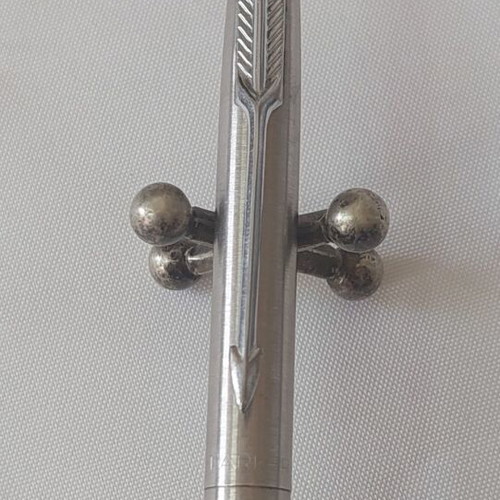 Parker Classic metal pen used