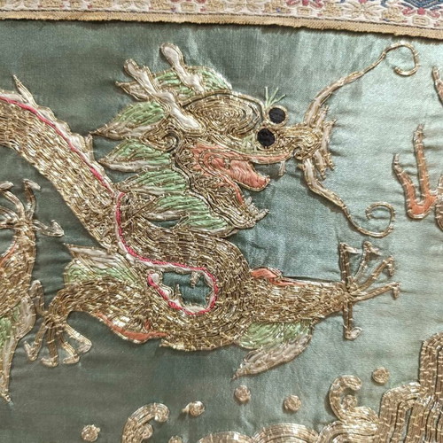 Chinese handmade embroidered frame on silk fabric like new