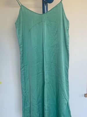 Zara slip dress like new, size L, black and green