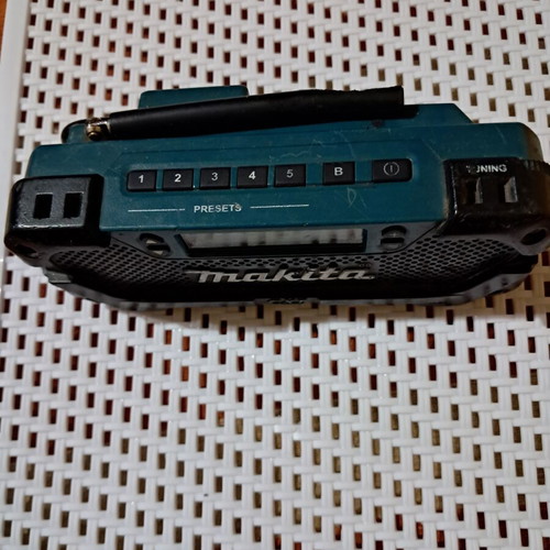 Makita MR052 cordless radio 12V max CXT