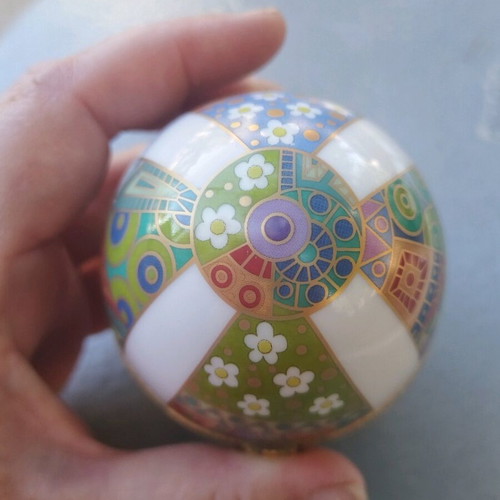 Vintage collectible Raynaud Limoges egg for Zerteo like new