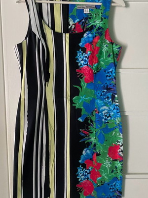 Women's dress new, multicolored, size M / 38 / 10