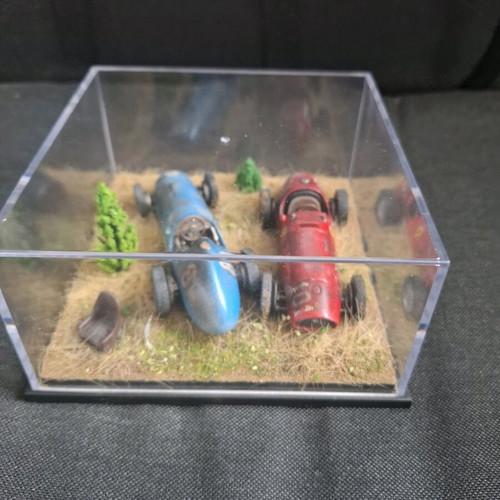 Handmade diorama with legendary Ferrari F1 models 1:43 new