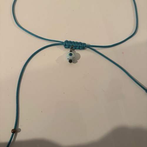 Necklace with blue evil eye like new, adjustable size