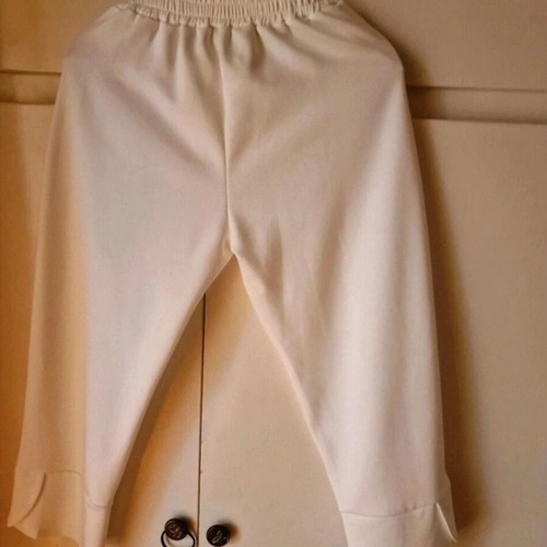 White fleece pants below calf, brand feeling, new
