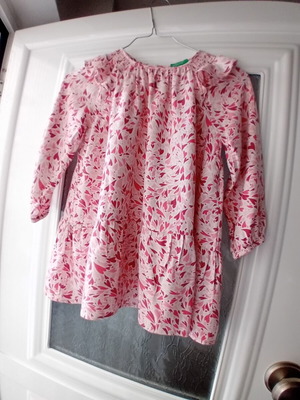 Benetton children's dress like new, red and pink, size 110 cm