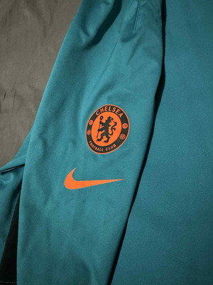Nike Chelsea men's blue thermal shirt like new