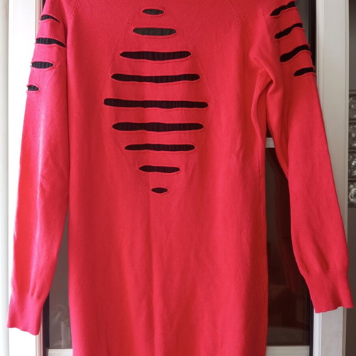 Blouse used, fits S/M sizes