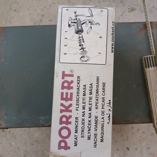 Porkert meat mincer number 8 like new