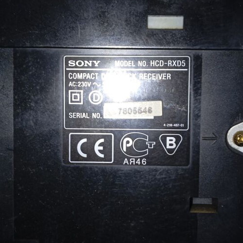 Sony stereo like new with speakers, double cassette, triple CD and radio