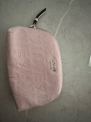 Τσαντάκι Victoria secret μεταχειρισμένο, ροζ