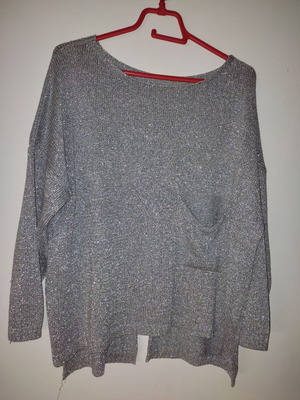 Grey silver sweater wide fit, like new, size L/XL