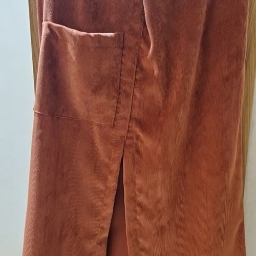 Midi corduroy skirt like new, orange, Aitheras Clothing