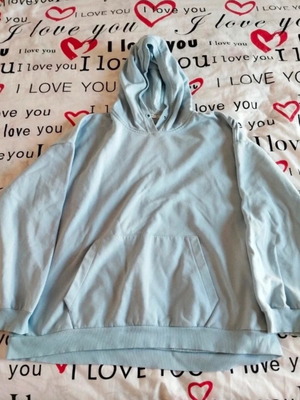 Stradivarius sweatshirt used, size Medium