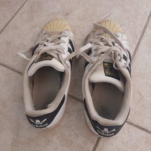 Adidas shoes used, size 37.5, black and white athletic