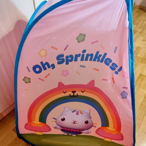 Gabby's Dollhouse Play Tent like new