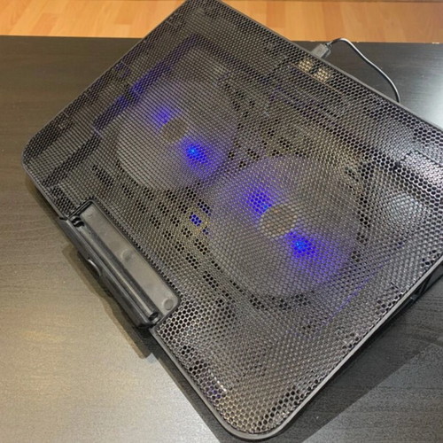 Factory N99 Cooling Pad for Laptop up to 17" with 2 Fans and Lighting like new