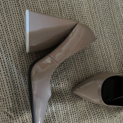 Ego nude pumps with triangular heel like new