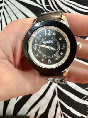 Oxette ρολόι γυναικείο μεταχειρισμένο, μαύρο και ασημί, θέλει αλλαγή μπαταρίας