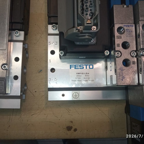 Festo Pneumatic Islands set of 2 islands and 6 fittings, new
