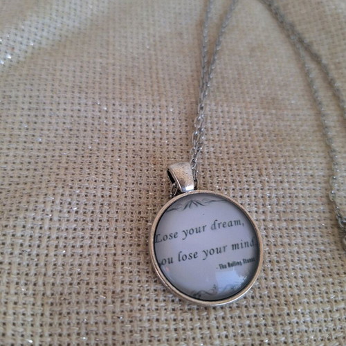 Metal necklace with letters pendant new, silver and white