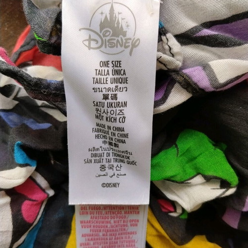 Mickey Mouse Disney scarf like new, multicolored
