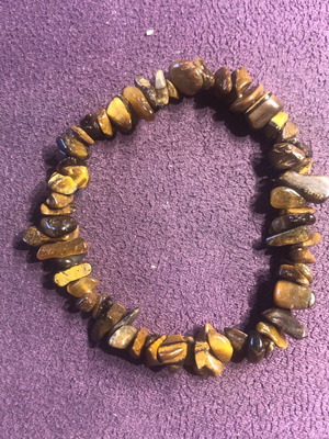 Bracelet with authentic tiger eye stone