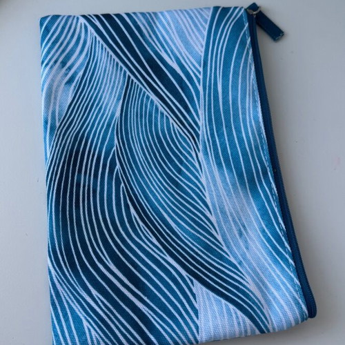 Bioderma toiletry bag blue and white like new for cosmetics
