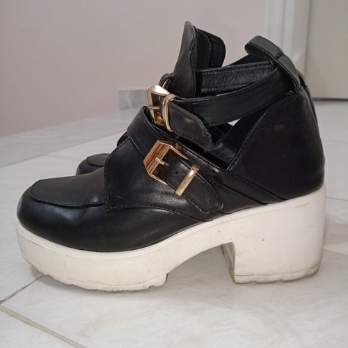 Ankle boots used, size 38, two-tone with gold buckles