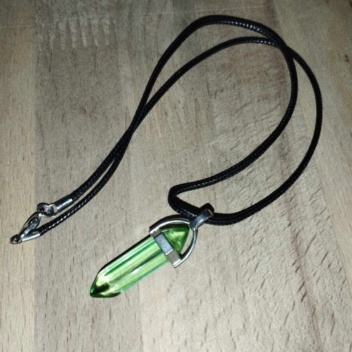 Necklace with crystals new, multicolored