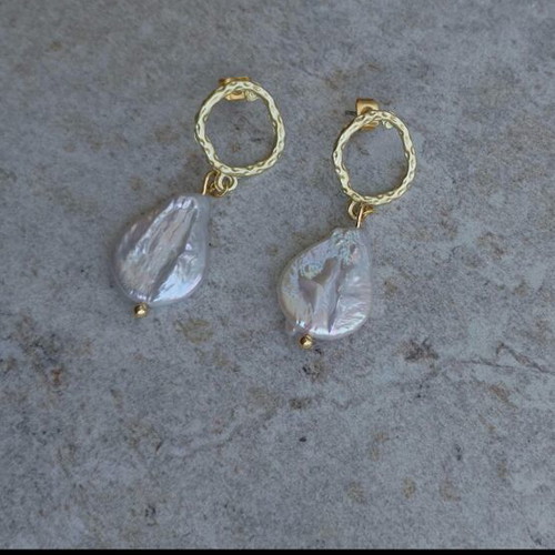 Barroco earrings with natural pearls and stainless steel