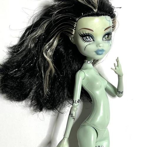 Frankie Stein Monster High G1 Ghouls Rule doll used