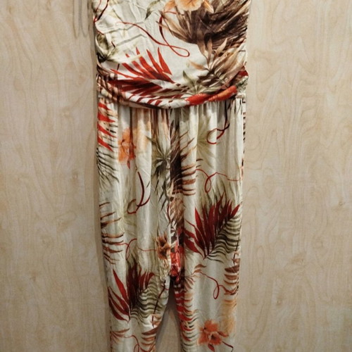 Bershka strapless one-piece medium multicolor like new