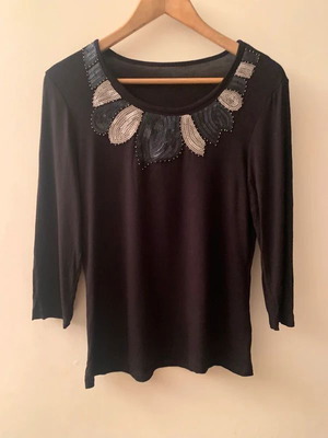 Black blouse S/M used, very elastic, thin fabric