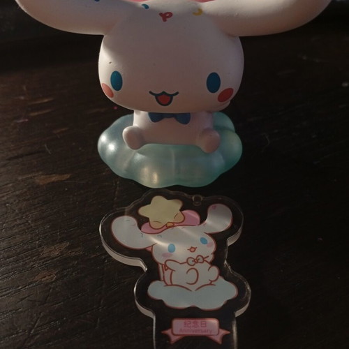 Miniso x Sanrio Cinnamoroll Figure with Acrylic, like new 2nd Anniversary